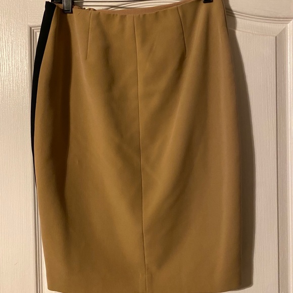 Ann Taylor Black & tan zipper pencil skirt size 6 - Picture 5 of 8